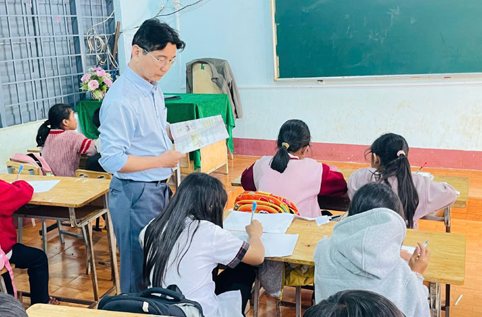 Ban đầu các em ngại đọc, đọc nhỏ và ít hài hứng